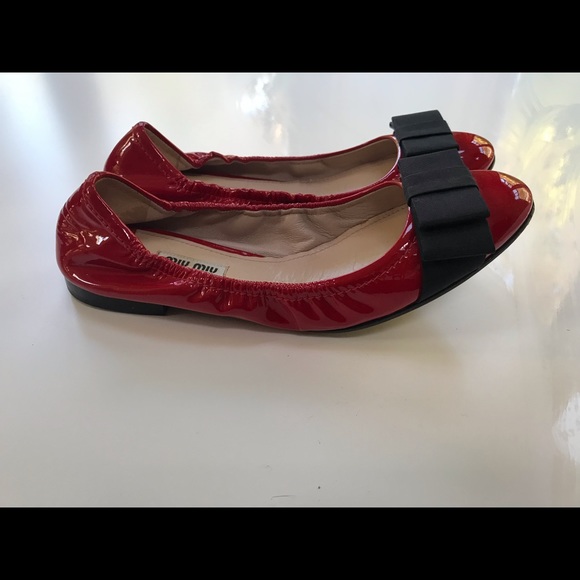 Miu Miu Red Patent Ballet Flats - Picture 2 of 3